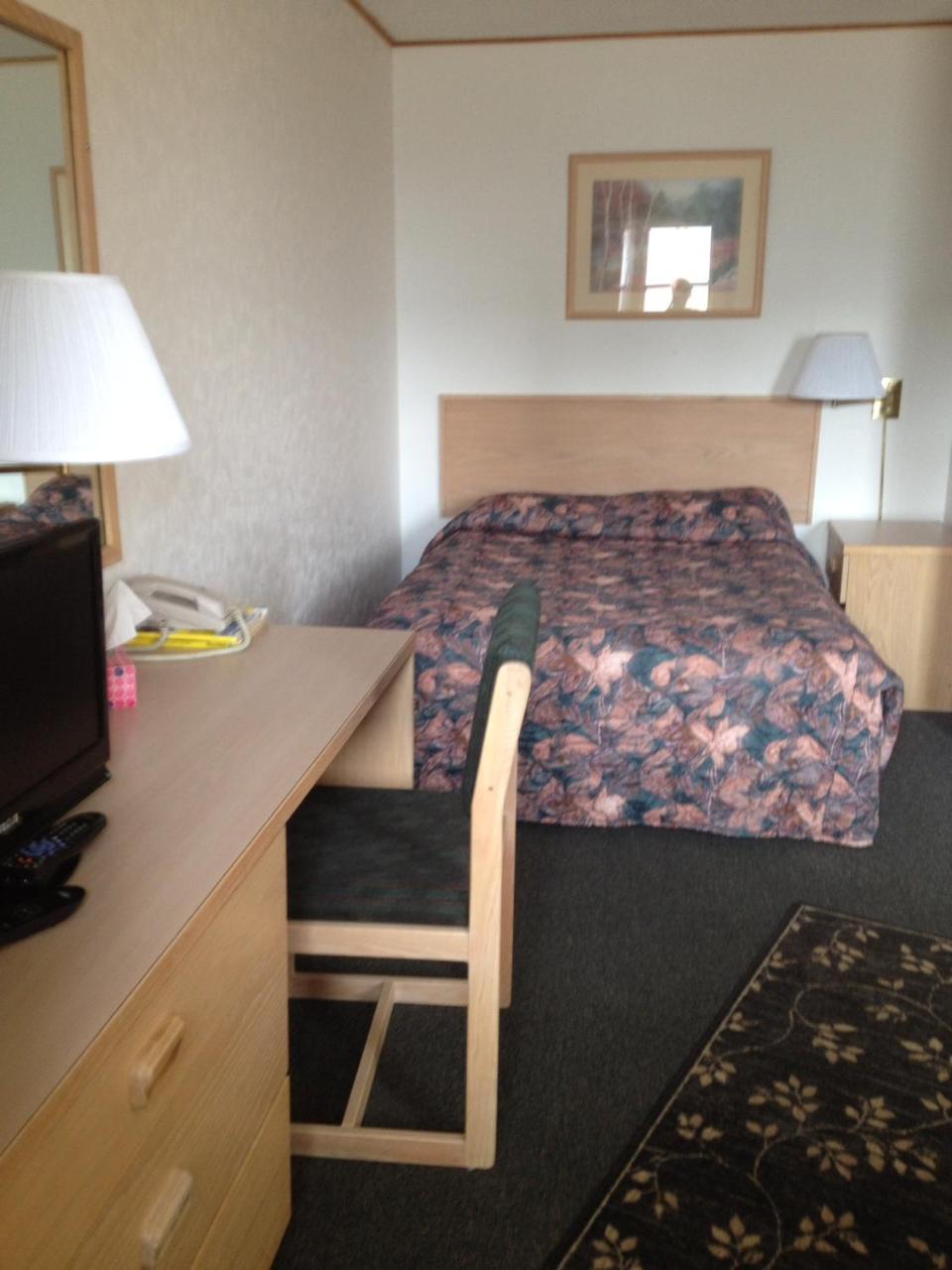 Winkys Motel Estevan Buitenkant foto